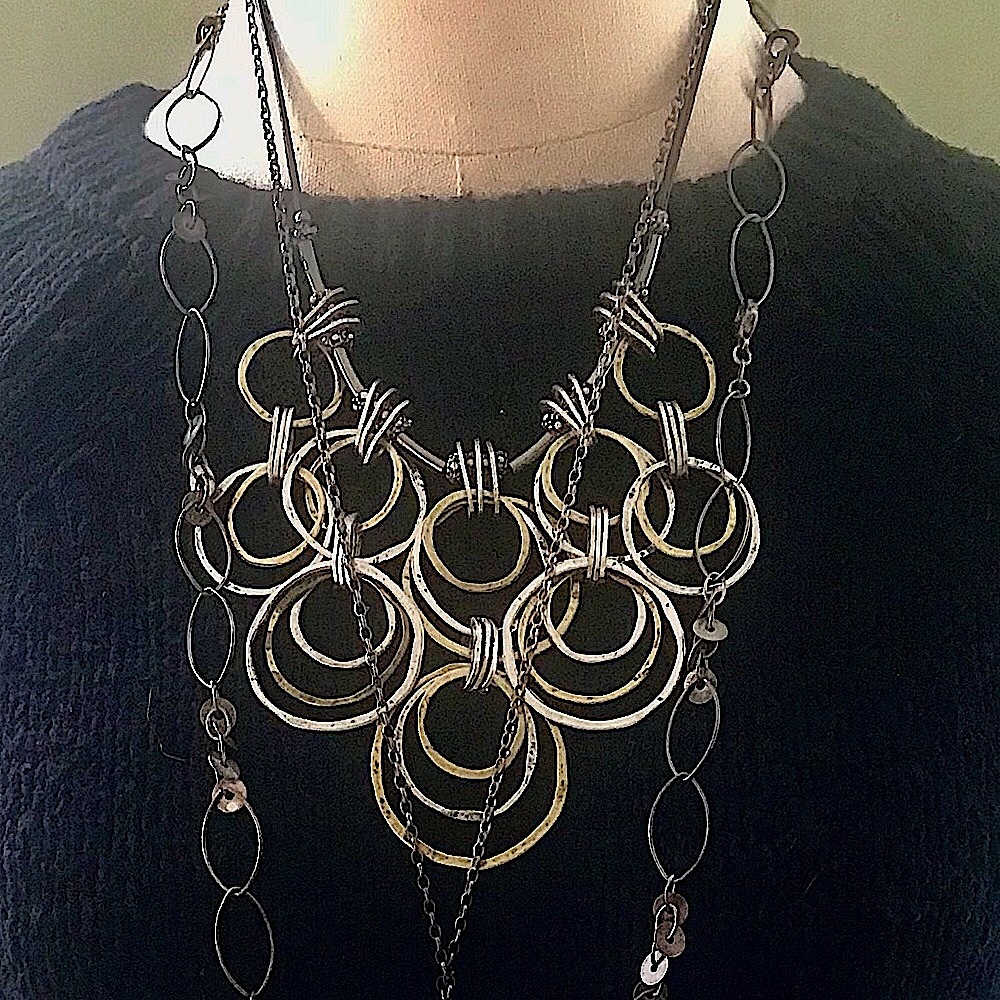 LAST CHANCE Boho vintage Sundance handmade look two tone hammered necklace - Picture 3 of 3